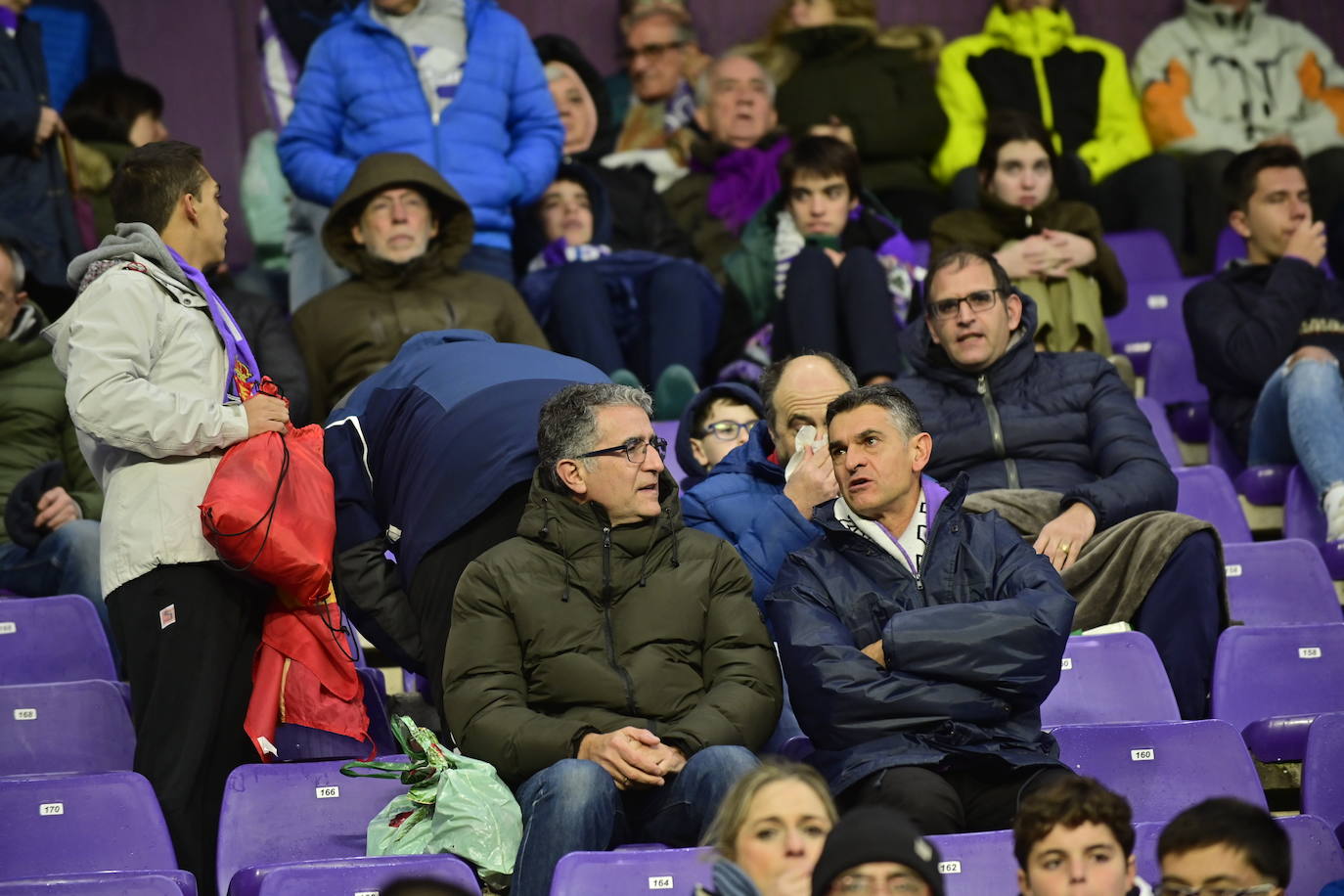 Búscate en la grada del estadio José Zorrilla (3/4)