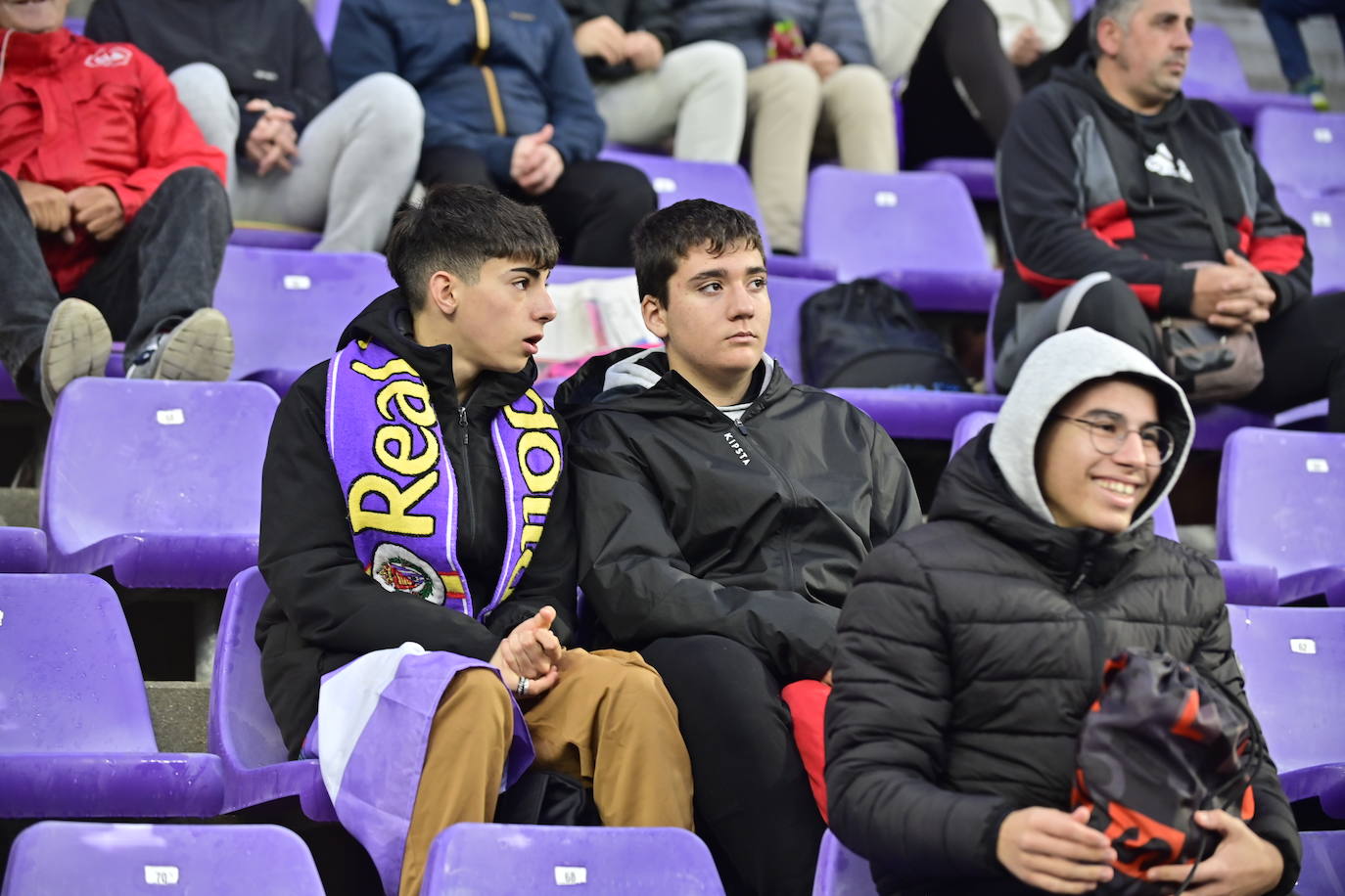 Búscate en la grada del estadio José Zorrilla (3/4)