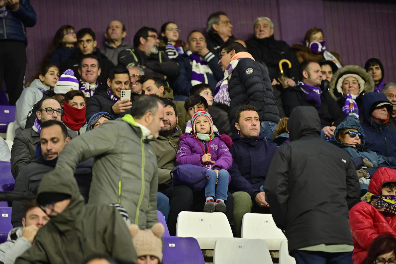 Búscate en la grada del estadio José Zorrilla (4/4)