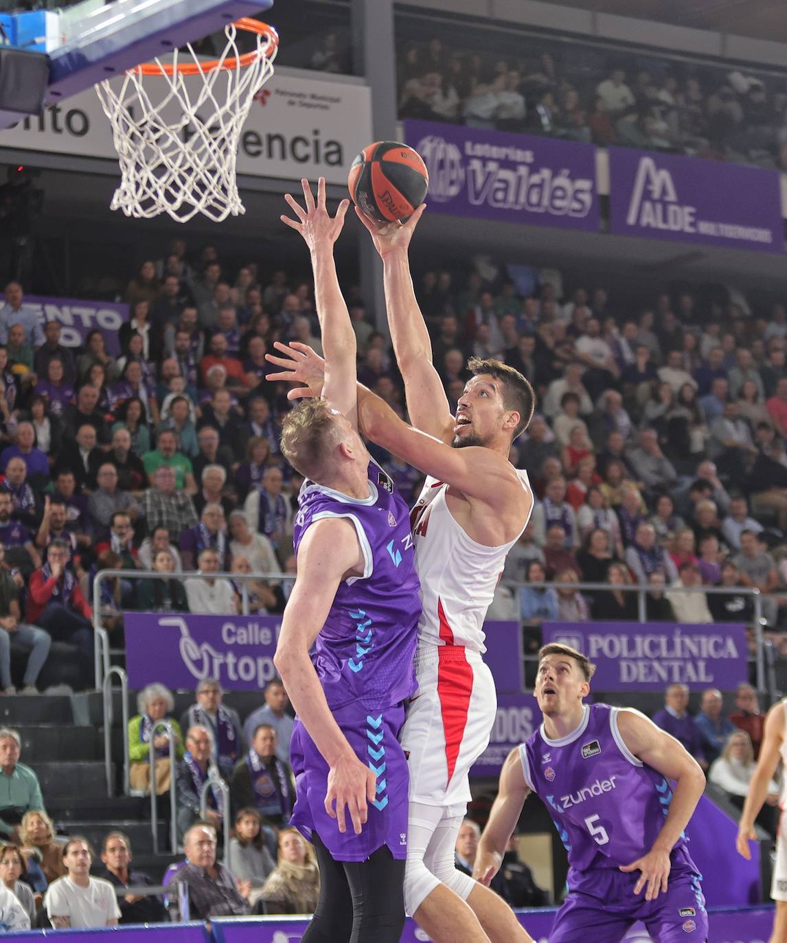 Zunder Palencia 76-80 Bàsquet Girona