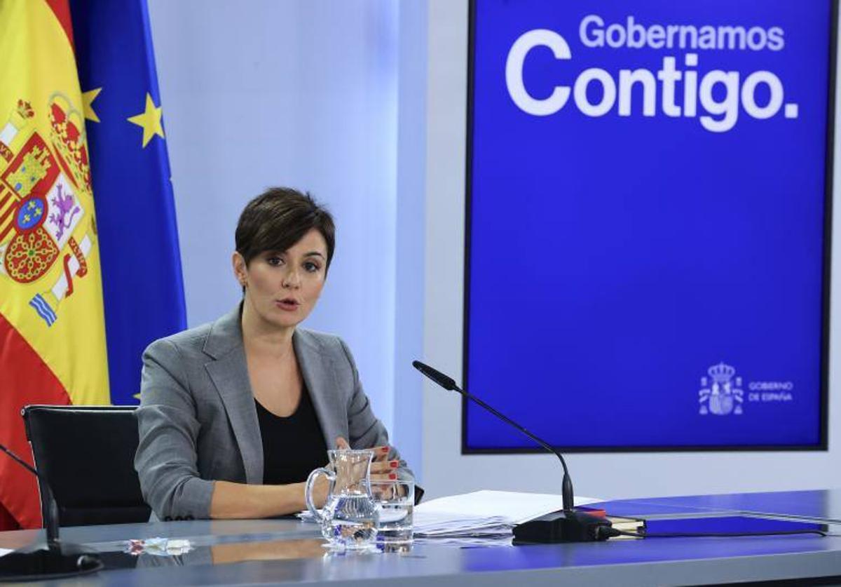 La ministra de Política Territorial y portavoz del Gobierno en funciones, Isabel Rodríguez, este martes en la rueda de prensa posterior al Consejo de Ministros.