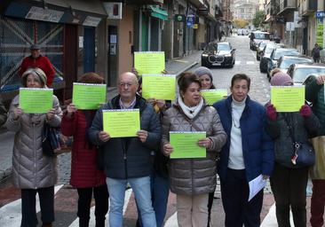 Vecinos y comerciantes temen la conversión de la calle Blanca de Silos en zona de fiesta