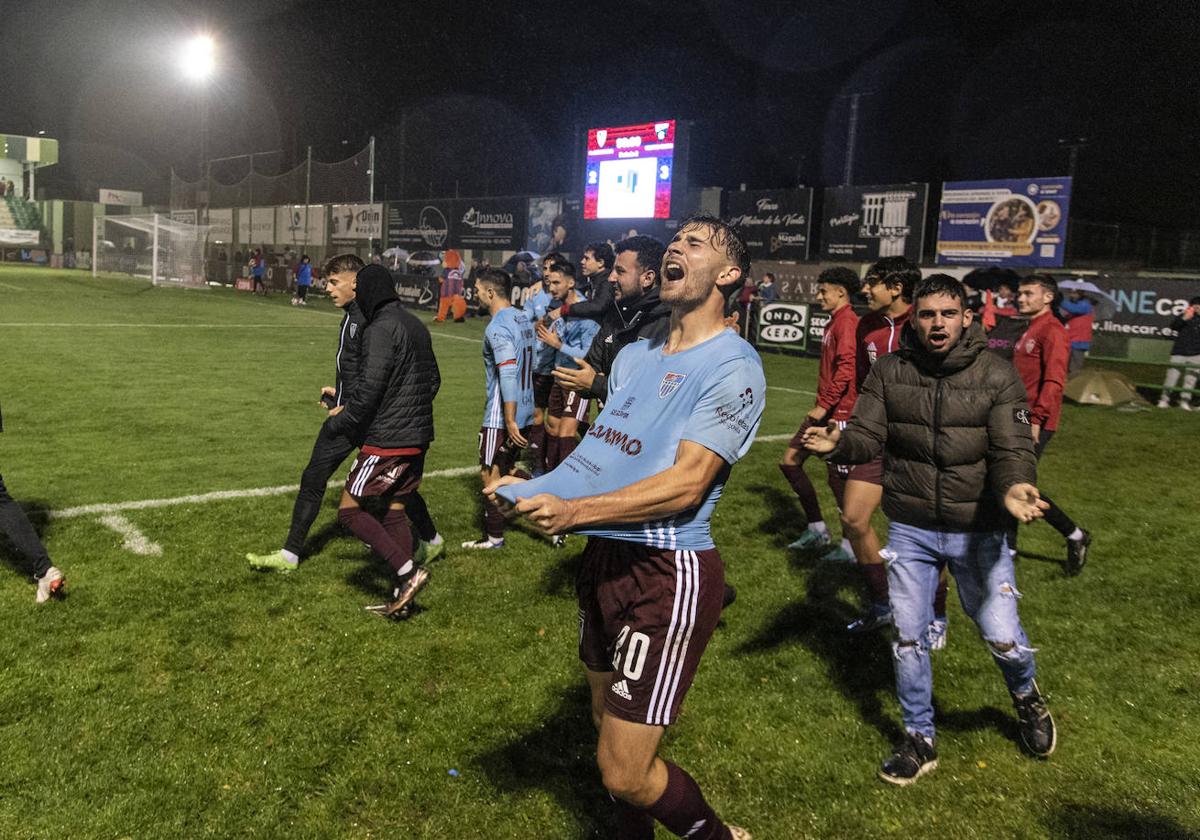 La locura del descuento en La Albuera, en imágenes