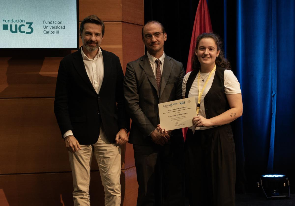 La Fundación Renault entrega la beca Alumniuc3m.