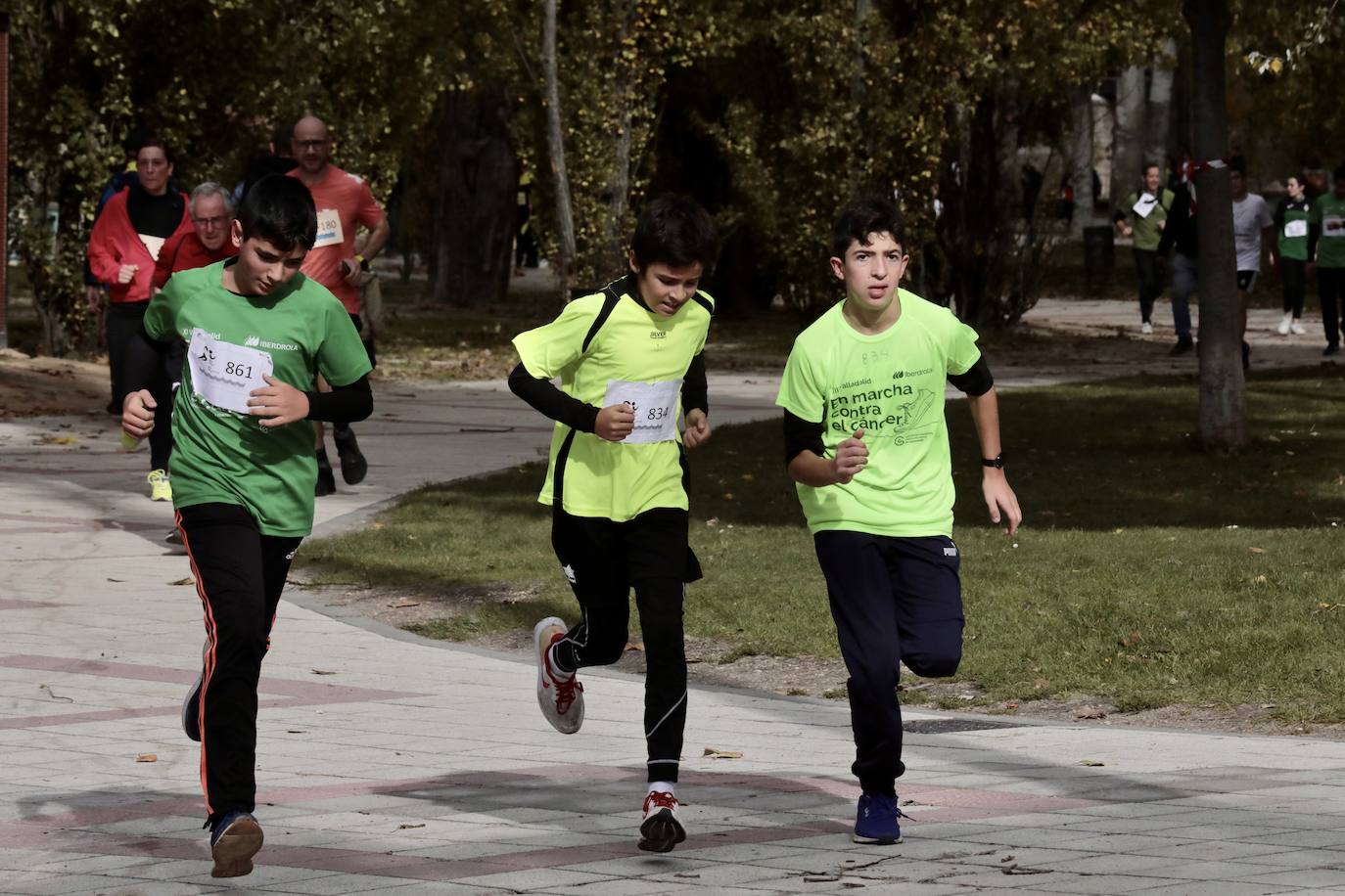 Alumnos, padres y profesores corren en Rio Running