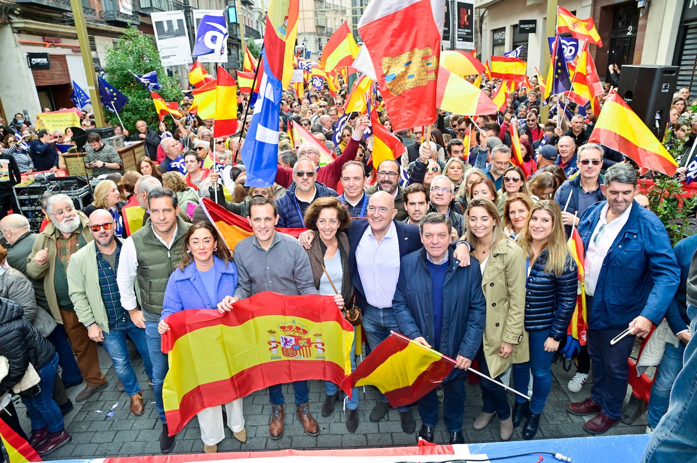 Concentración de protesta contra la amnistía en Valladolid