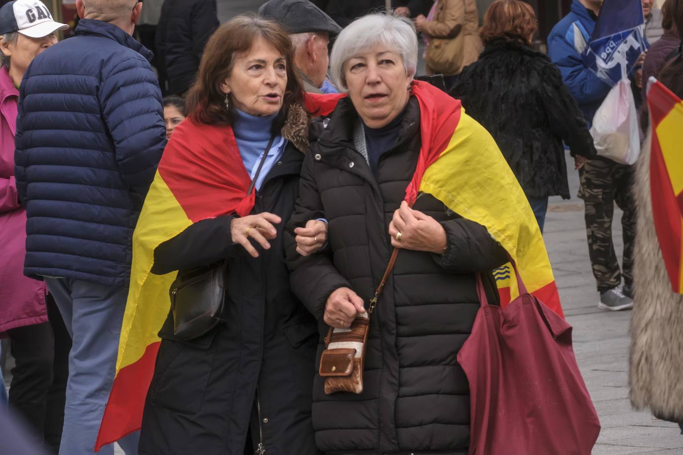 La concentración en Segovia contra la amnistía, en imágenes (2 de 2)