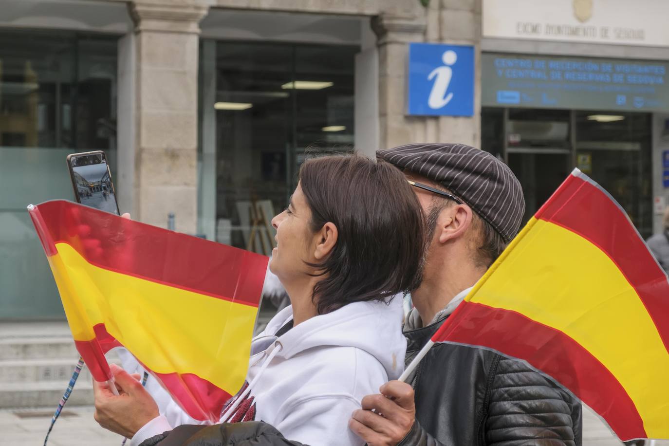 La concentración en Segovia contra la amnistía, en imágenes (2 de 2)