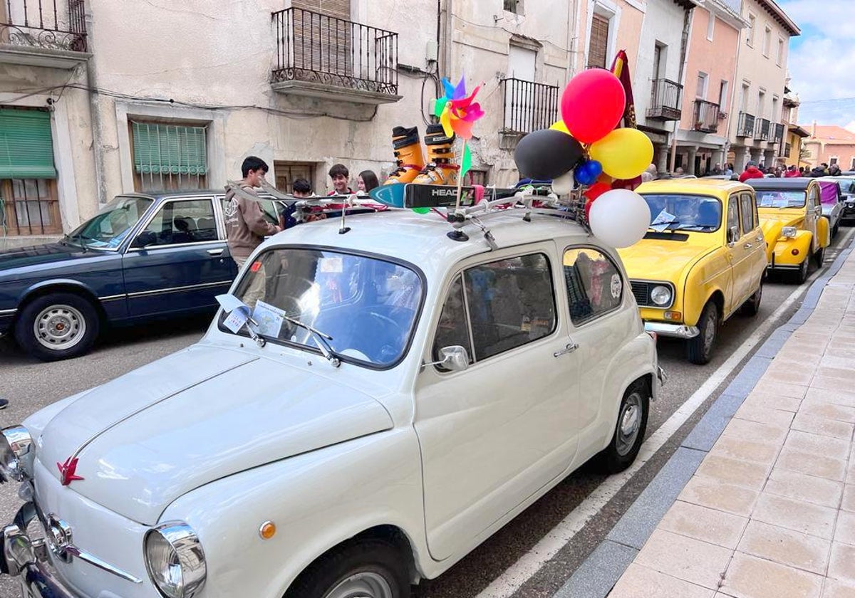 XII Concentración de Vehículos Clásicos en Cevico de la Torre