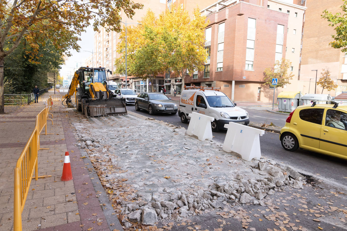 Así ha desaparecido el carril bici en la avenida de Gijón