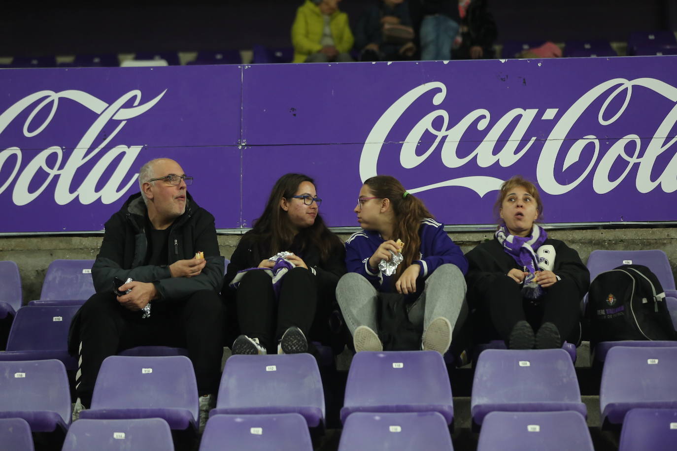 Búscate en las gradas del Estadio José Zorrilla (1 de 3)