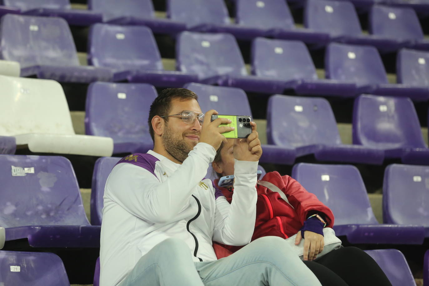 Búscate en las gradas del Estadio José Zorrilla (1 de 3)