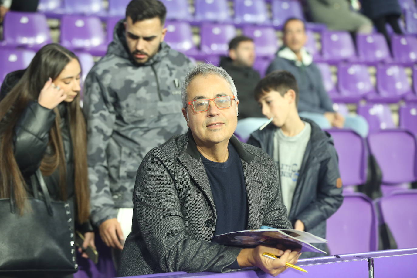 Búscate en las gradas del Estadio José Zorrilla (1 de 3)