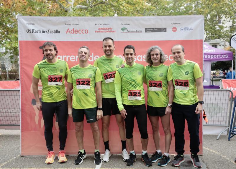 En imágenes, los quipos participantes en la VII Carrera de Empresa Adecco (3/13)