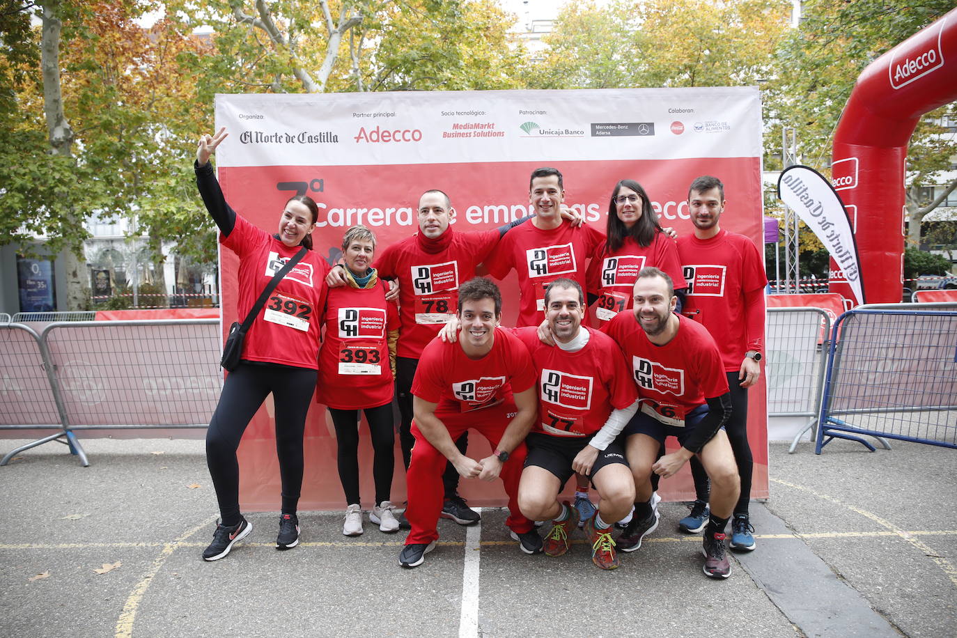 En imágenes, los equipos participantes en la VII Carrera de Empresa Adecco (4/13)