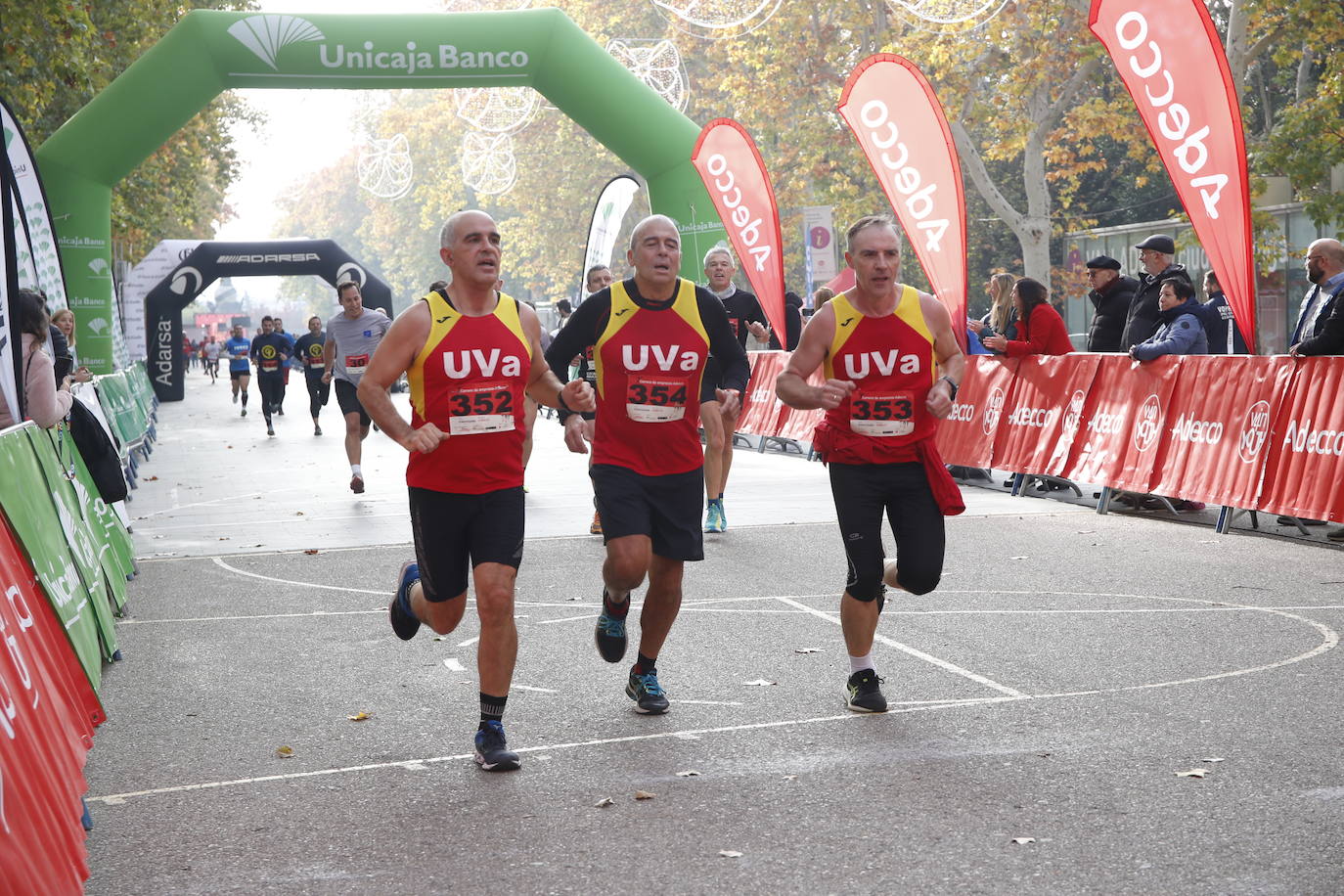 En imágenes, los equipos participantes en la VII Carrera de Empresa Adecco (8/13)