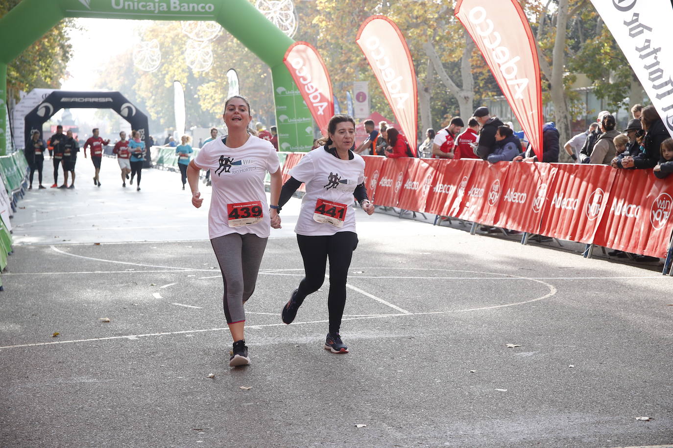 En imágenes, los equipos participantes en la VII Carrera de Empresa Adecco (12/13)