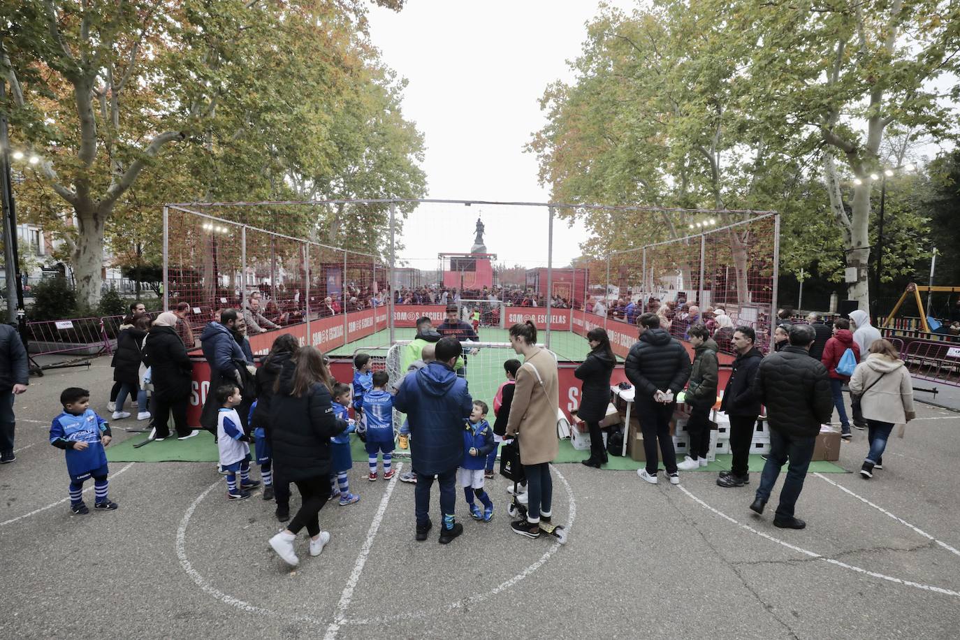 En imágenes, la Fan Zone de la Selección Española en la Acera Recoletos