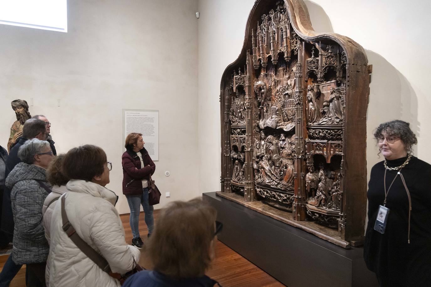 Visita de los suscriptores al Museo de Escultura