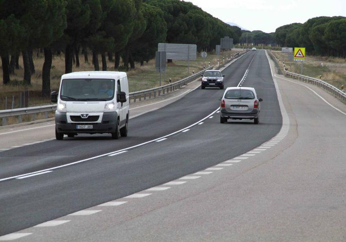 Tramo de la N-122 en las proximidades de Sardón de Duero.