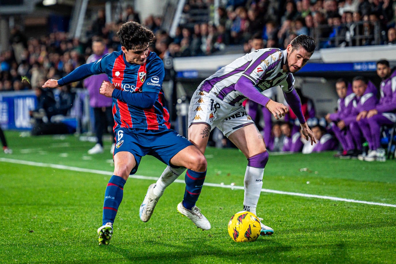 La victoria del Real Valladolid ante el Huesca, en imágenes