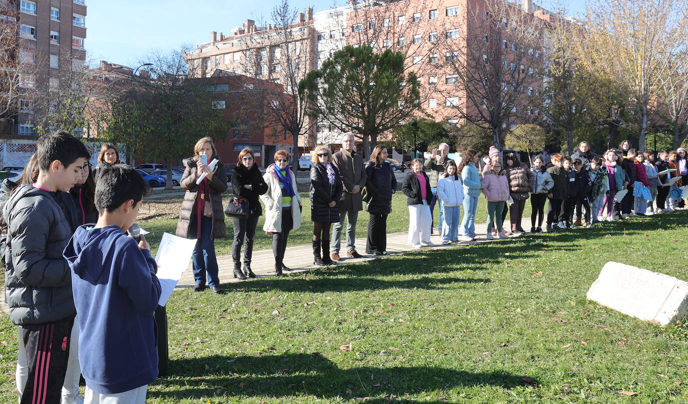 Los alumnos del Victorio Macho y del Sofía Tartilán conmemoran el 25-N