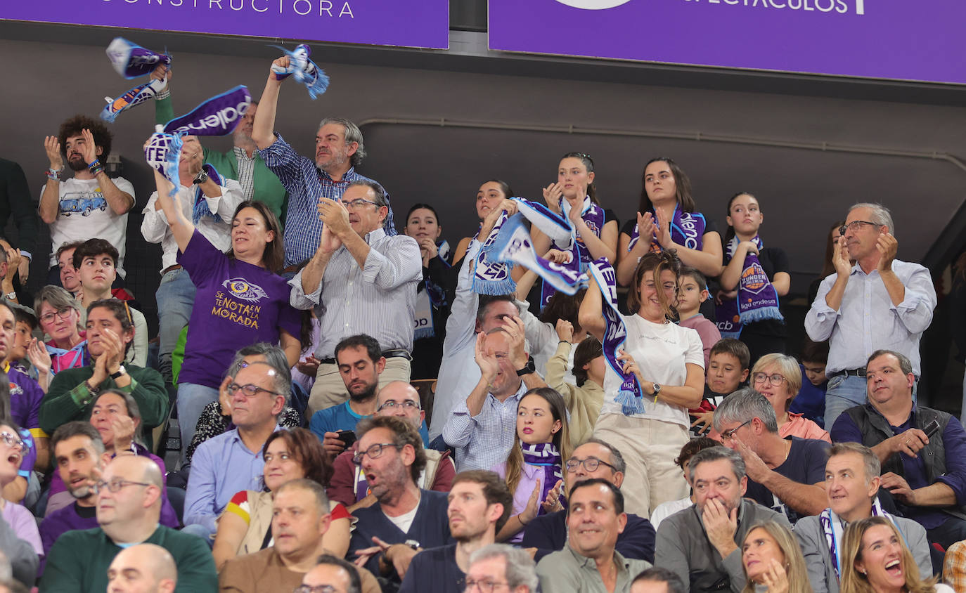 La afición del Zunder Palencia, fiel hasta el final