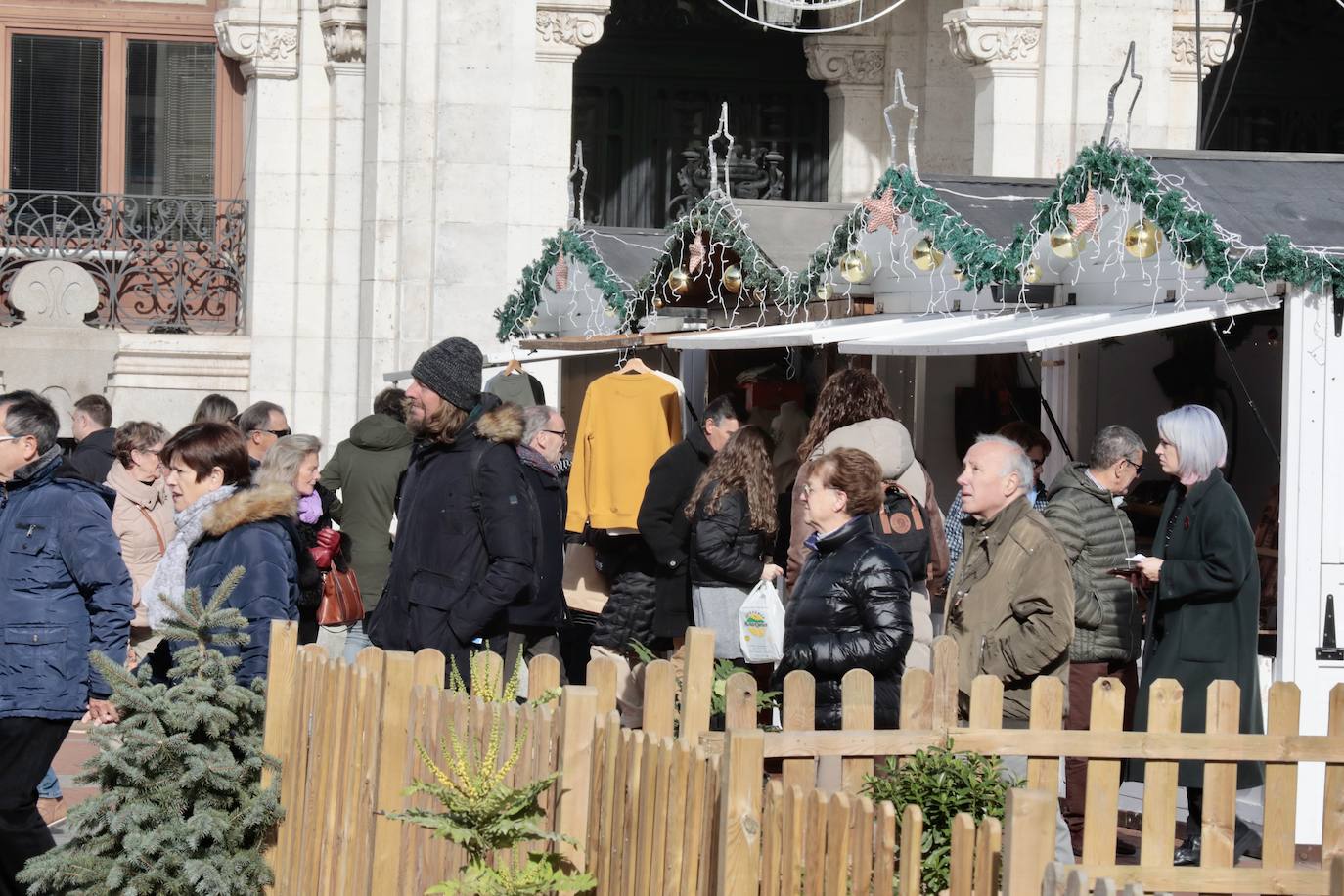 Imágenes del ambiente navideño en la Plaza Mayor (2/2)