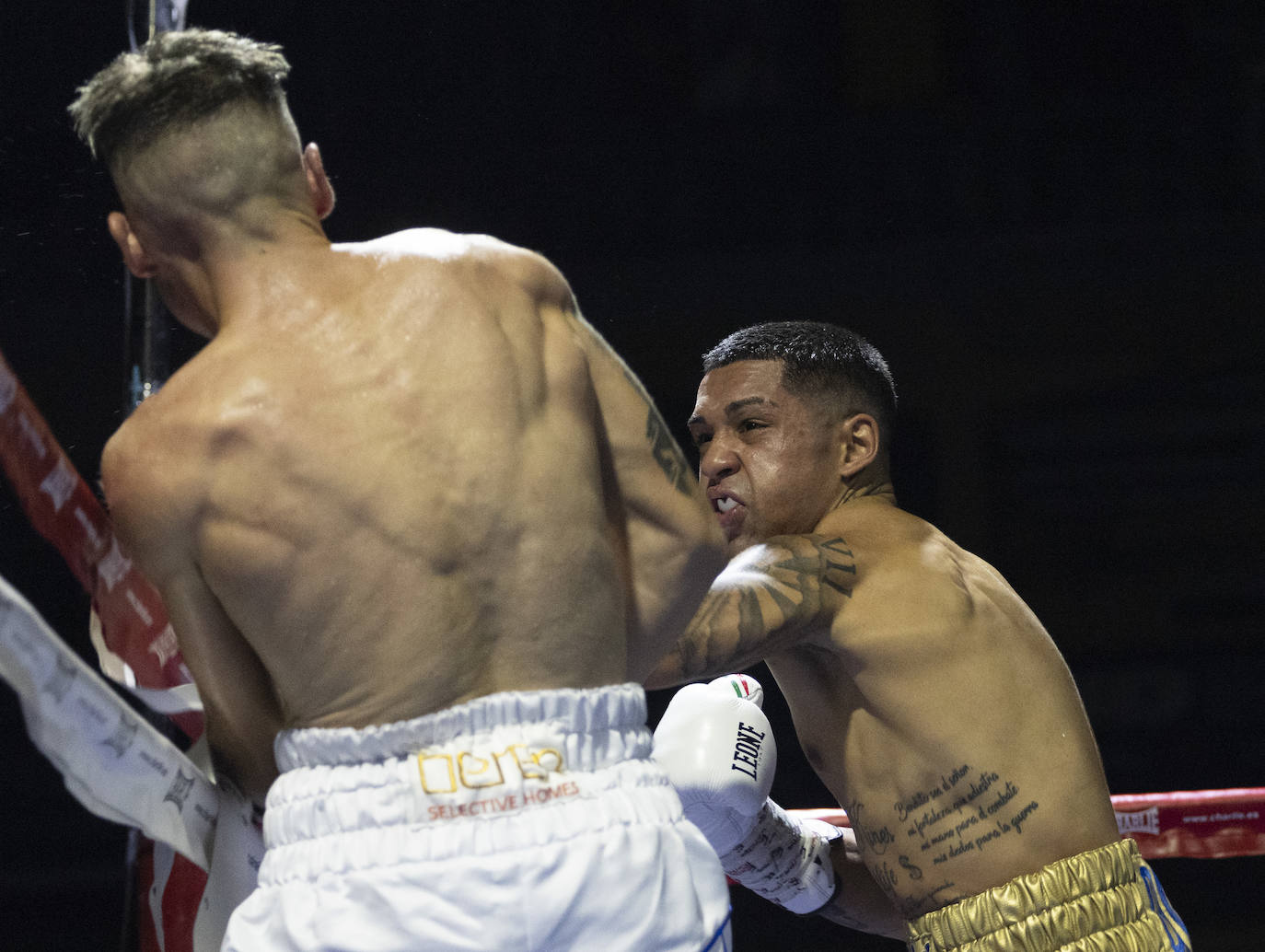 Imágenes del combate que ha dejado a Salvi sin el cinturón europeo