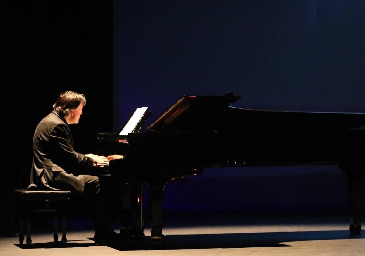 Diego Fernández Magdaleno, durante un concierto.