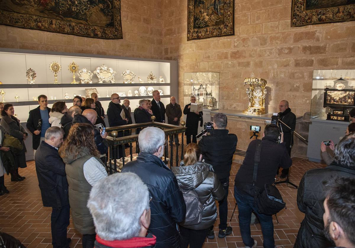 Un momento de la inauguración de la nueva sala expositiva de la Catedral.