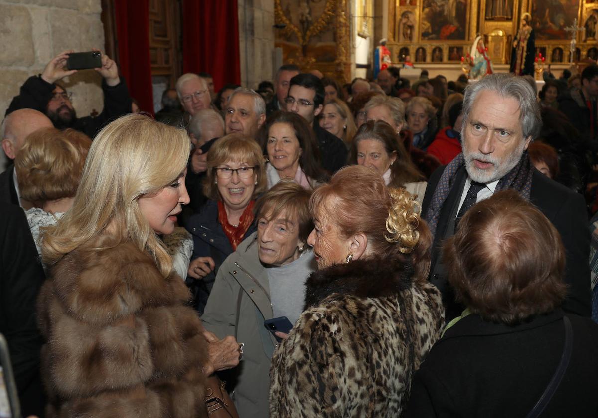 Carmen Lomana, madrina en Carrión