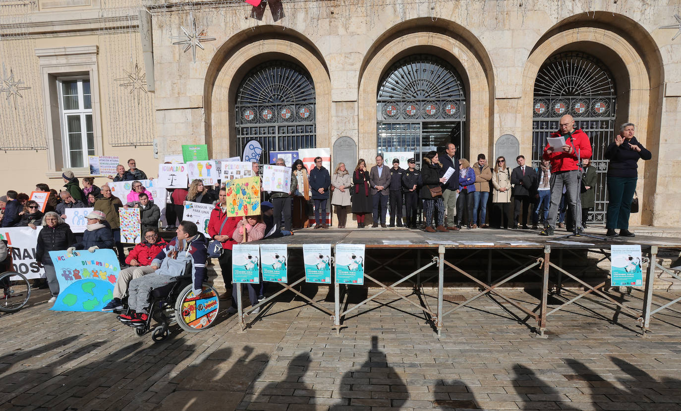 Conmemoración del Día de la Discapacidad en la Plaza Mayor