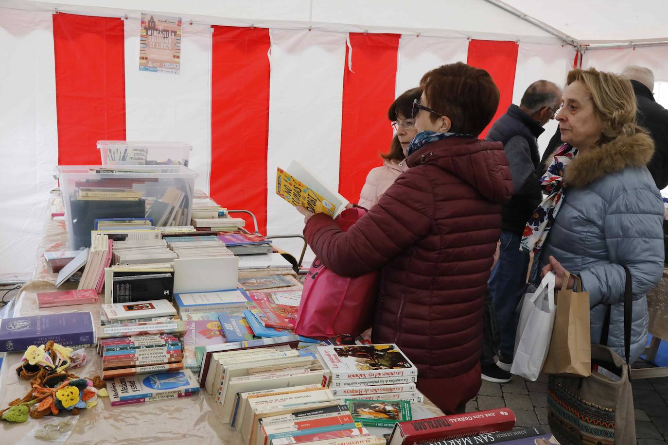 La III Feria de la Trufa de Cogeces del Monte, en imágenes