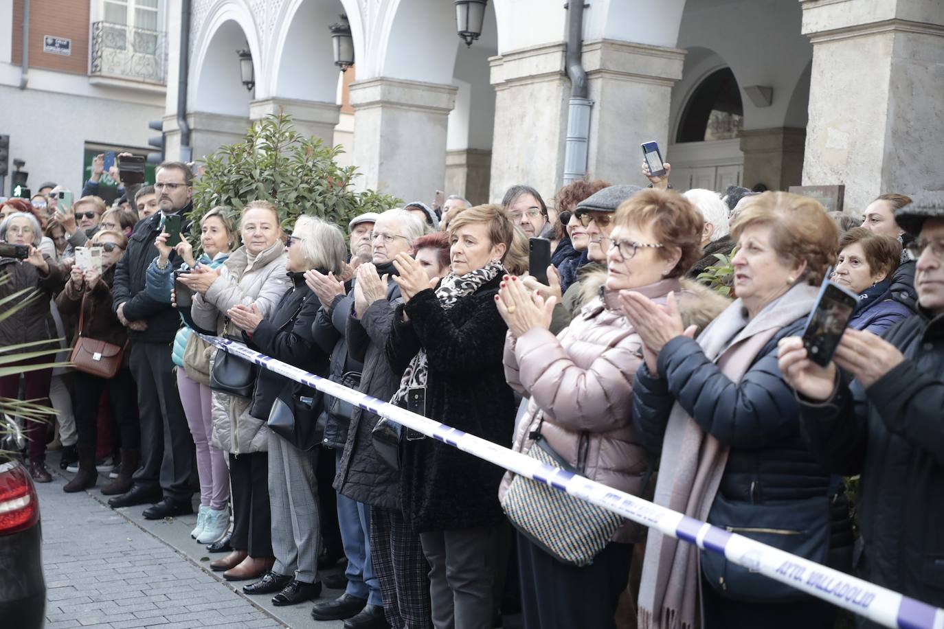 Recorrido fúnebre del féretro de Concha Velasco en Valladolid