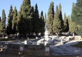 Panteón de los ilustres en el cementerio de El Carmen, en una imagen de archivo.