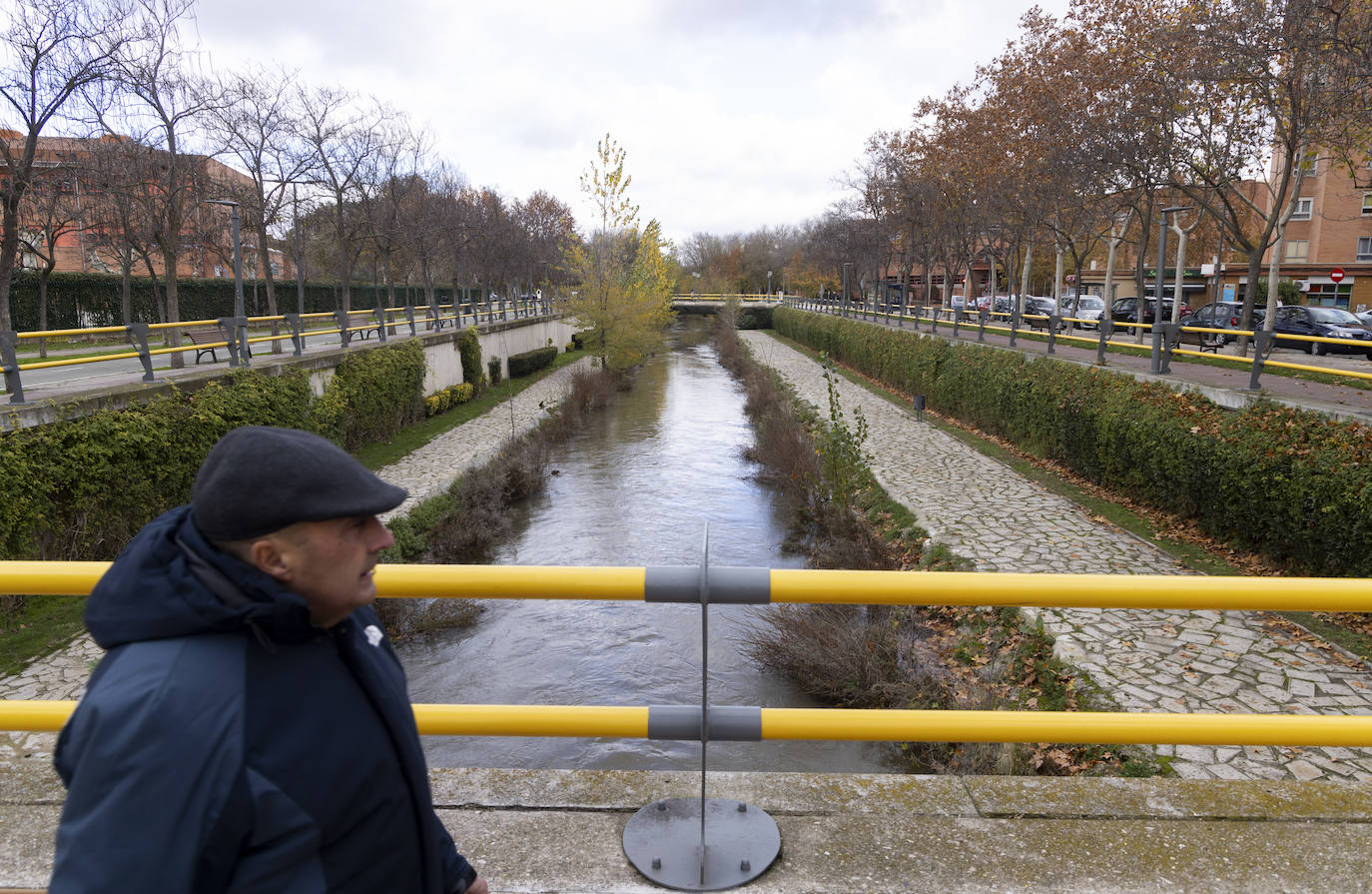 Crecida del río Esgueva por el paseo del Cauce