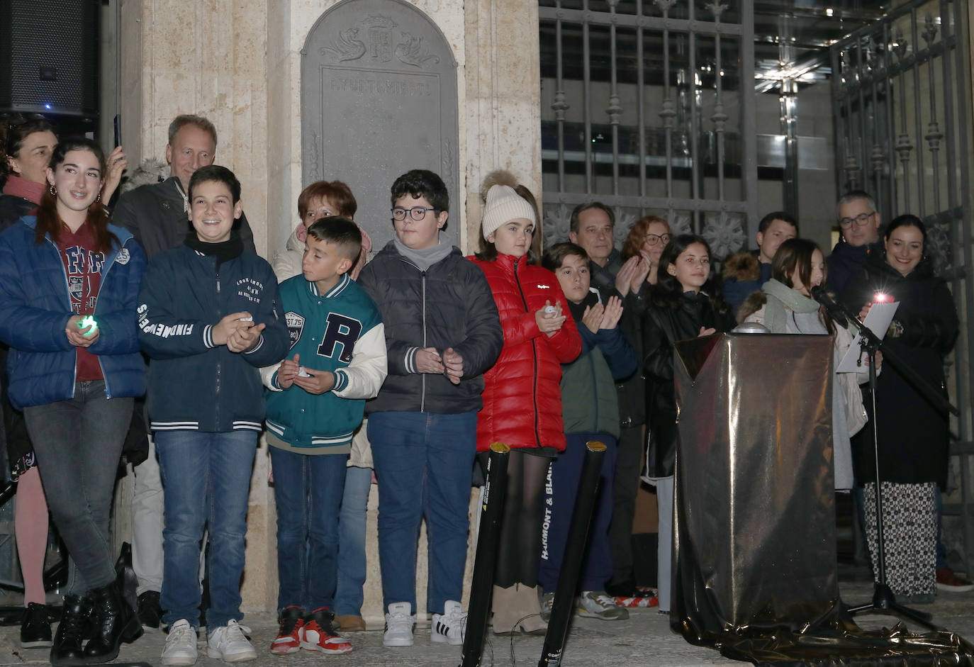 Las luces ya iluminan la Navidad en Palencia