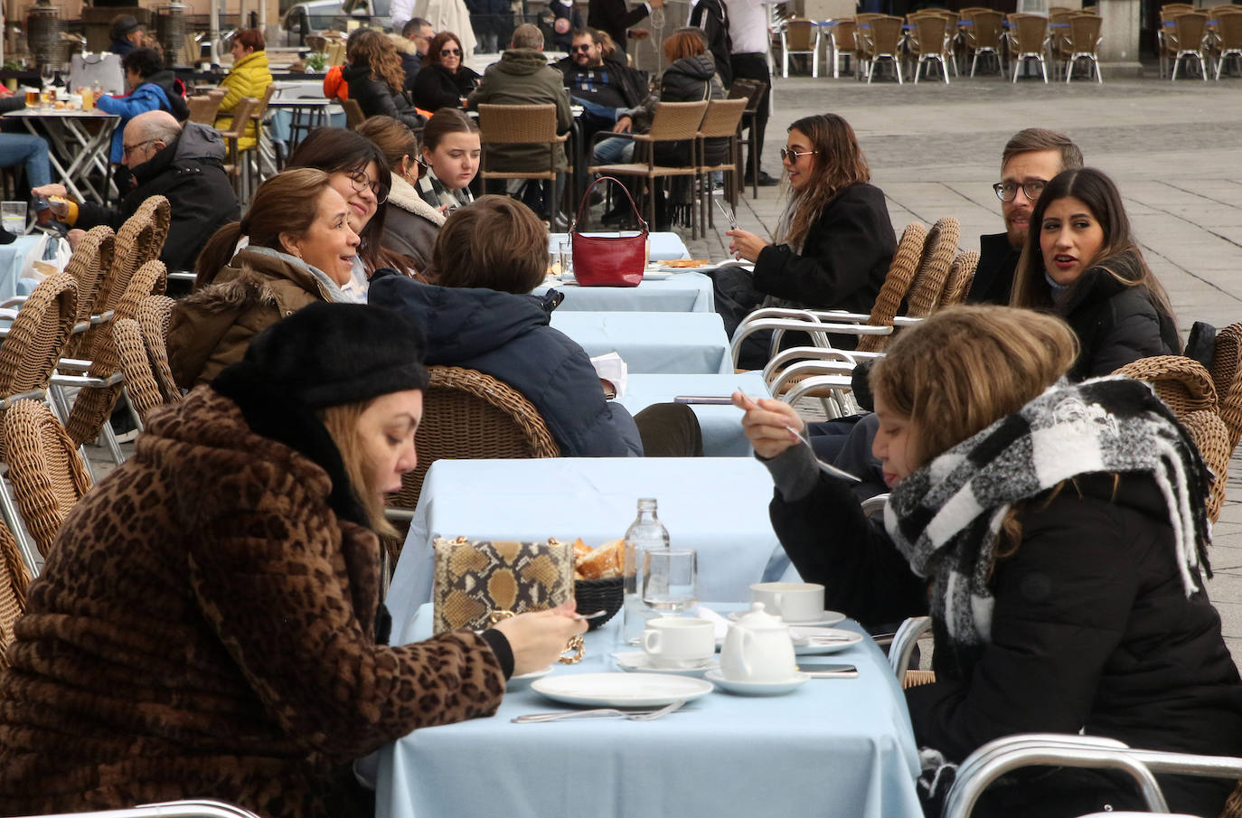 Segovia, llena de turistas durante el primer día del puente