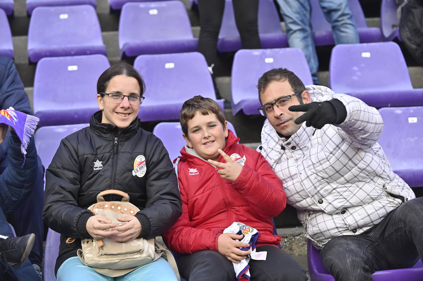 Búscate en las gradas del estadio José Zorrilla (1/4)