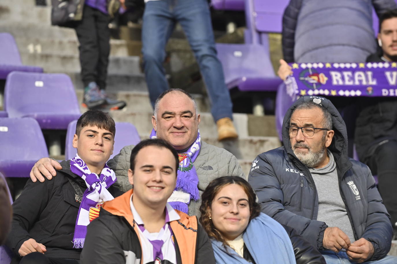 Búscate en las gradas del estadio José Zorrilla (2/4)