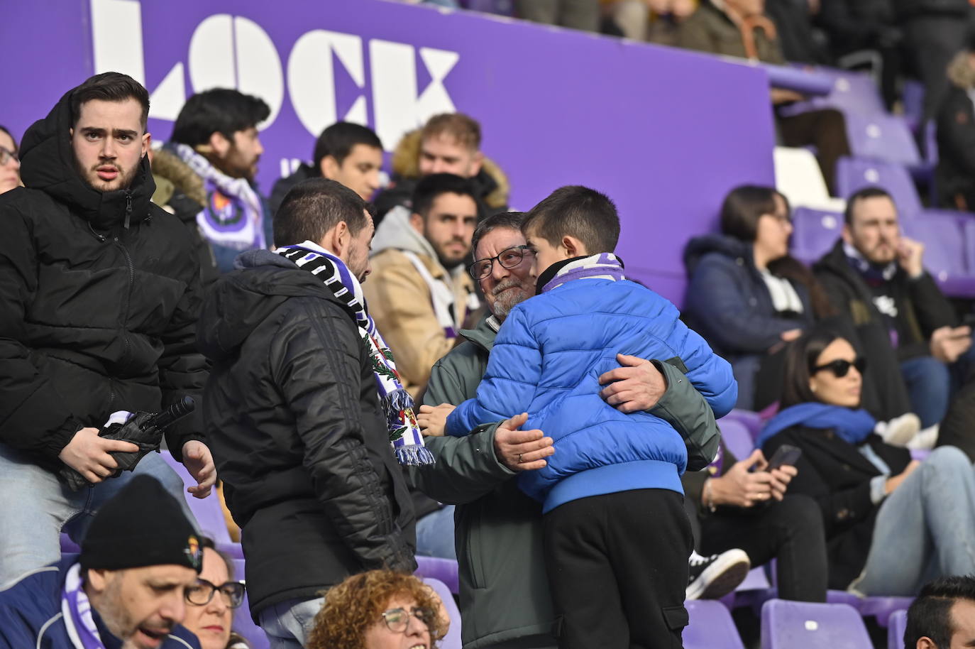 Búscate en las gradas del estadio José Zorrilla (2/4)