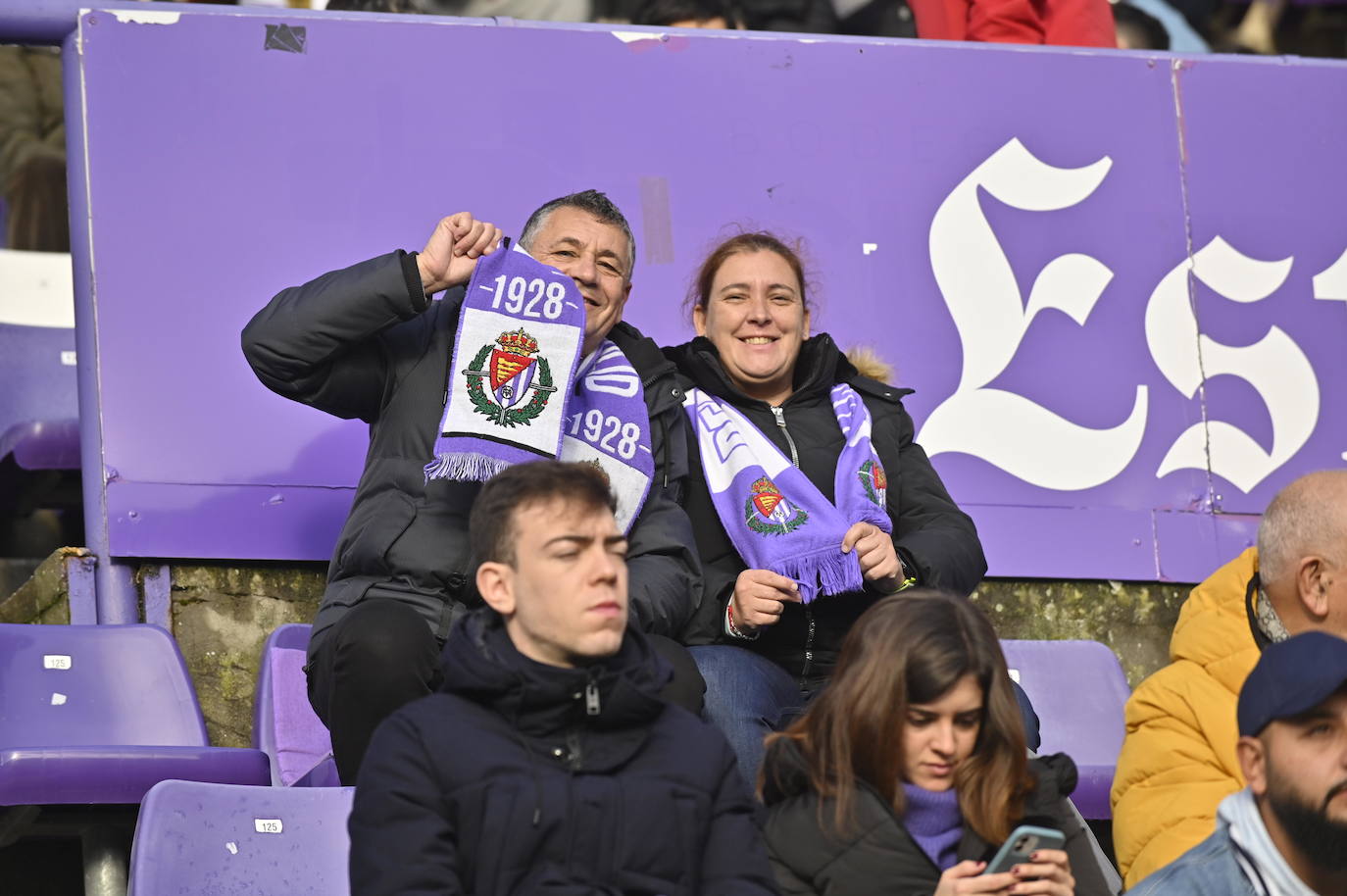 Búscate en las gradas del estadio José Zorrilla (2/4)