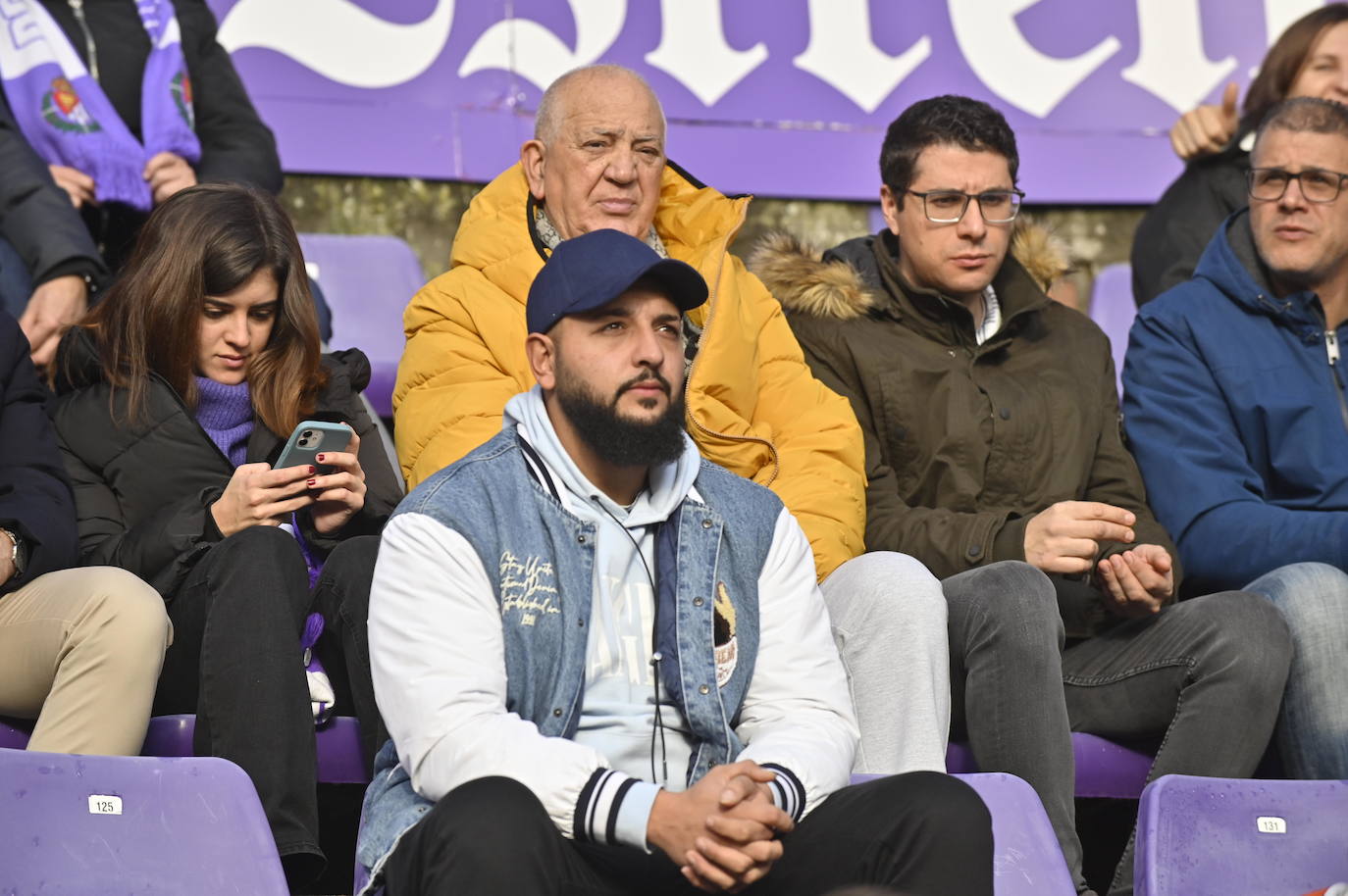 Búscate en las gradas del estadio José Zorrilla (2/4)