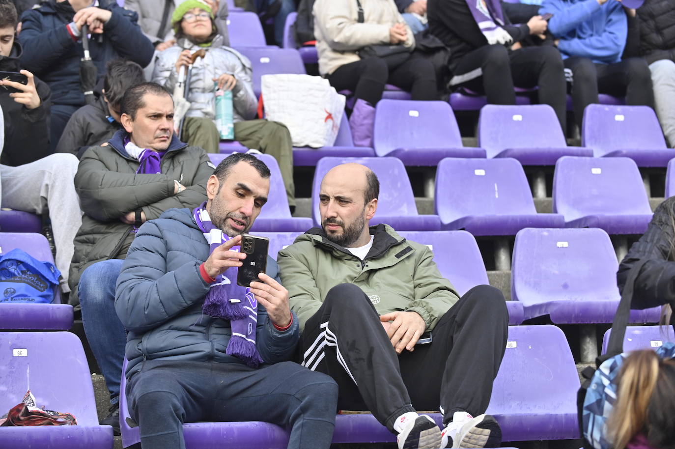 Búscate en las gradas del estadio José Zorrilla (1/4)