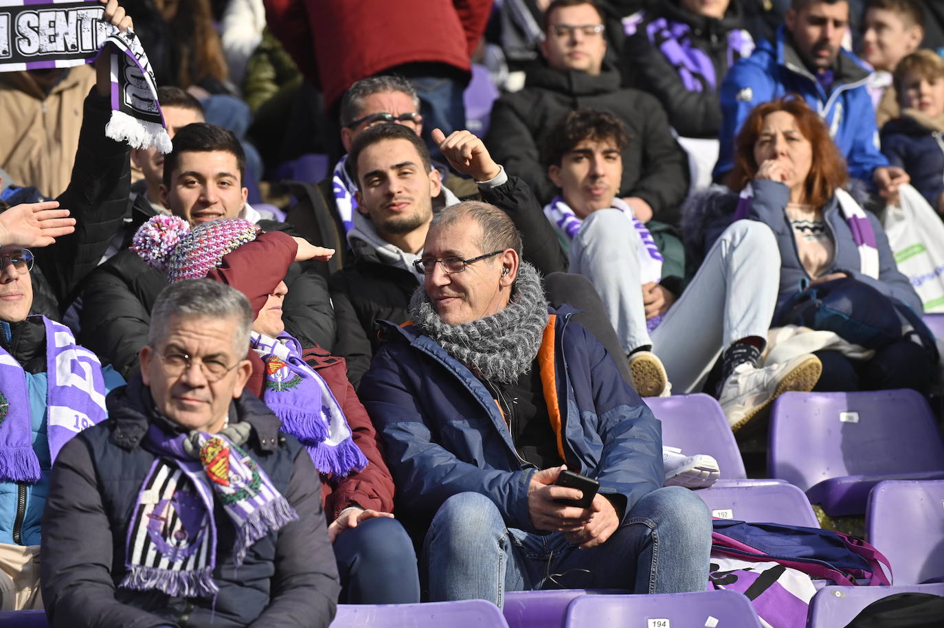 Búscate en las gradas del estadio José Zorrilla (3/4)