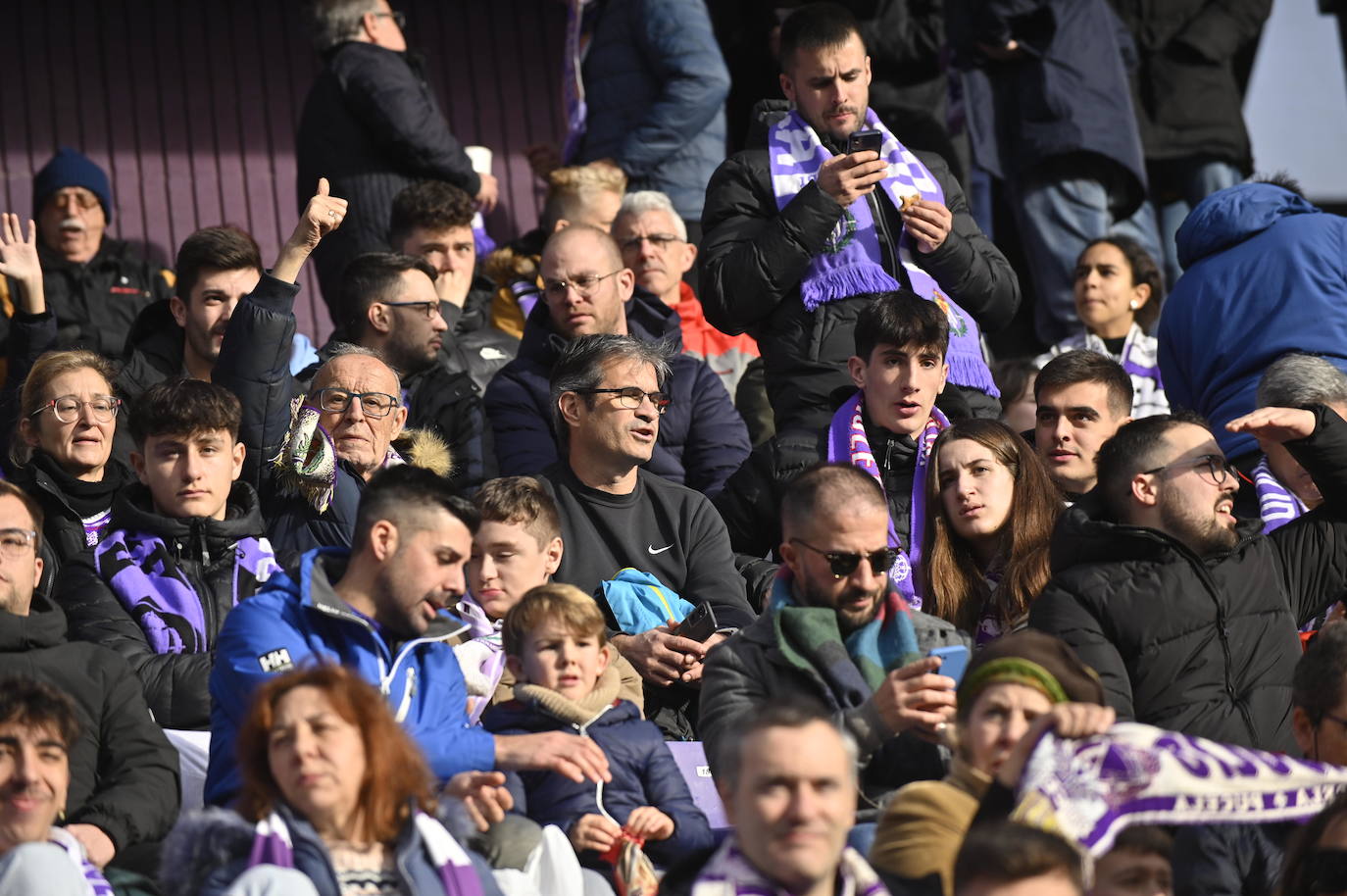 Búscate en las gradas del estadio José Zorrilla (3/4)