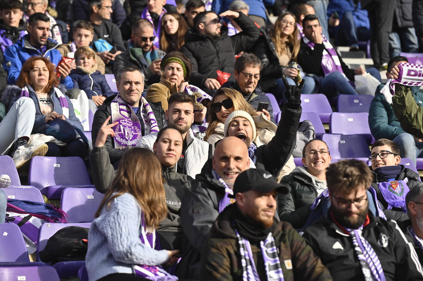 Búscate en las gradas del estadio José Zorrilla (3/4)