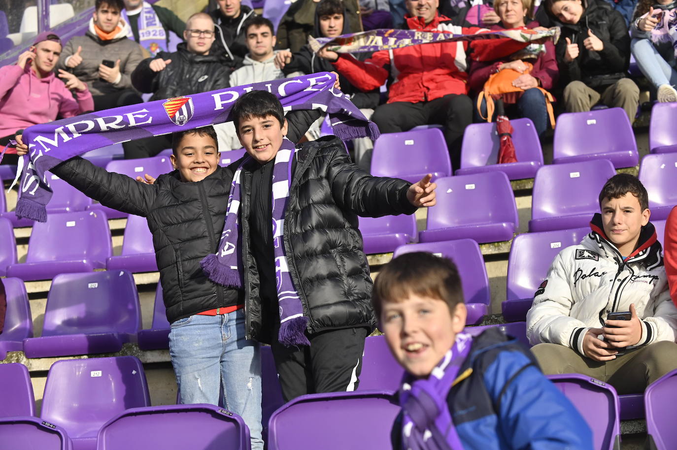 Búscate en las gradas del estadio José Zorrilla (3/4)