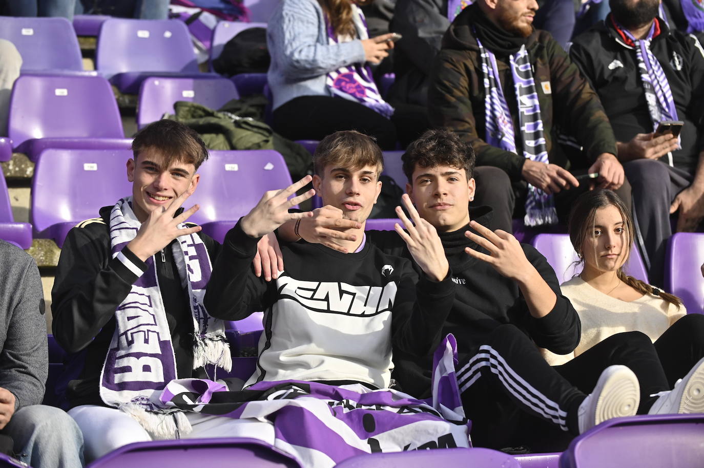 Búscate en las gradas del estadio José Zorrilla (3/4)